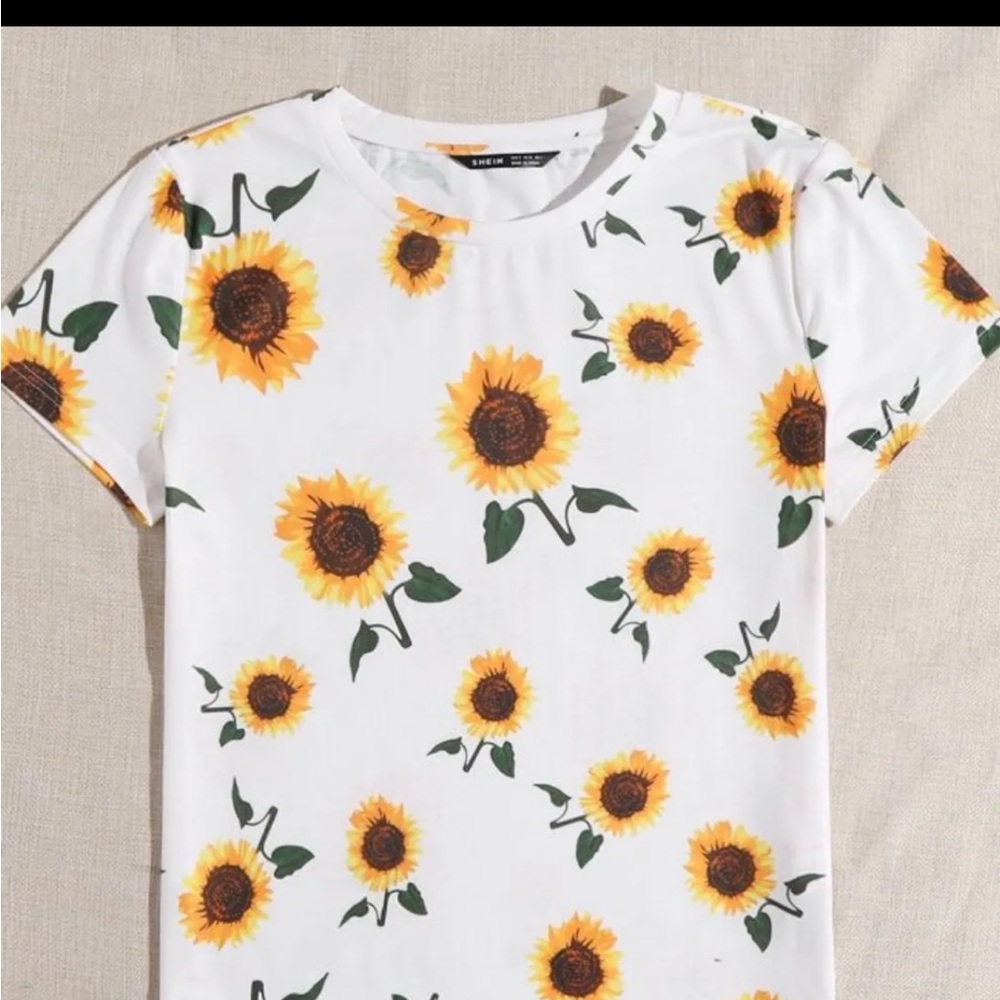 SHEIN White Sunflower Print Short Sleeve Tee